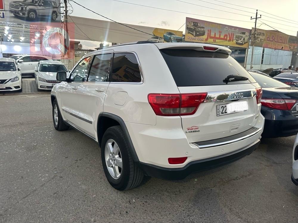 جیپ گراند شیرۆکی